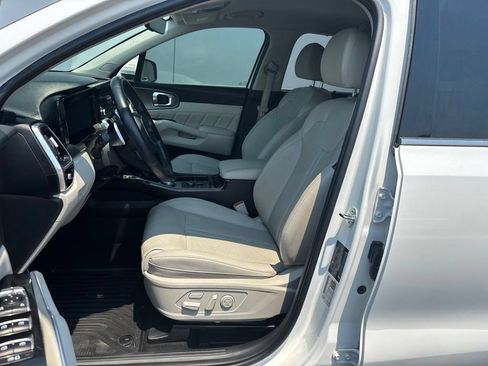 Certified 2023 Kia Sorento SX Prestige AWD/4WD image 14