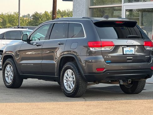 Used 2019 Jeep Grand Cherokee Laredo image 6