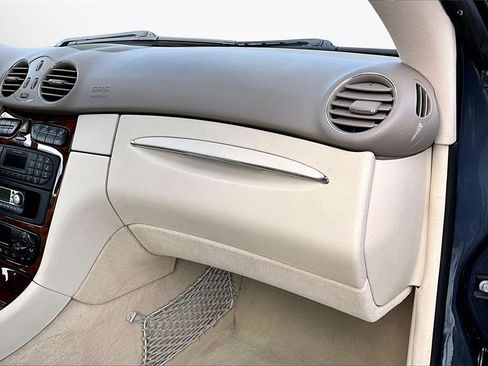 Used 2004 Mercedes-Benz CLK 320 Coupe image 23