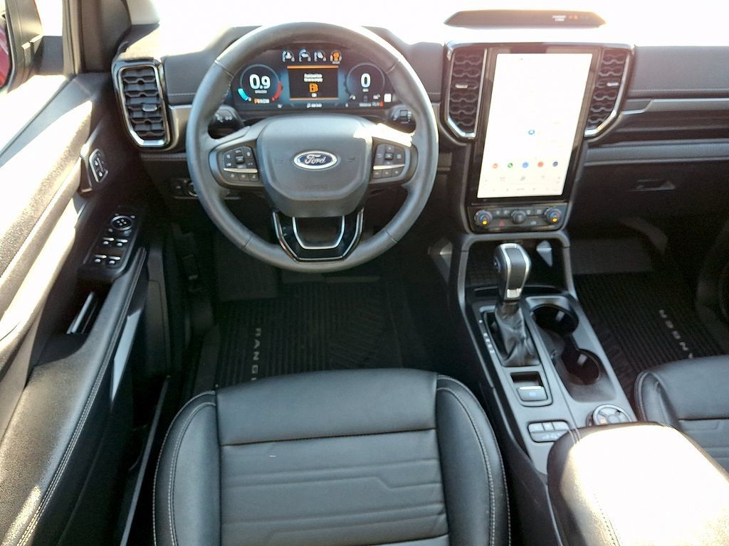 Used 2025 Ford Ranger Lariat w/ FX4 Off-Road Package AWD/4WD image 10