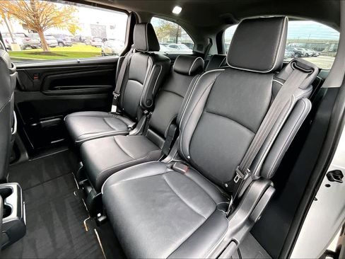 Used 2023 Honda Odyssey Elite image 19