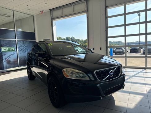 Used 2011 Volvo XC60 T6 AWD/4WD image 3