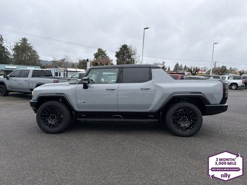 Used 2025 GMC Hummer EV 2X image 3