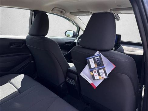 Certified 2025 Toyota Corolla LE FWD image 22