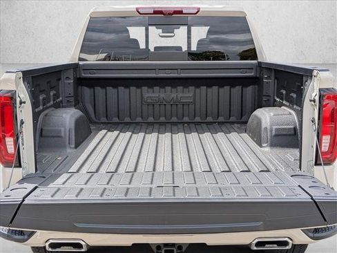 Used 2026 GMC Sierra 1500 AT4 w/ AT4 Premium Package AWD/4WD image 6
