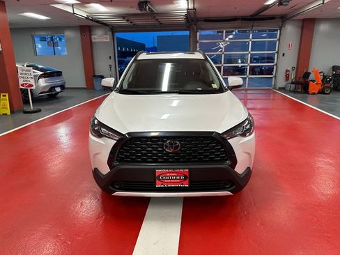 Certified 2024 Toyota Corolla Cross LE w/ Moonroof Package image 8