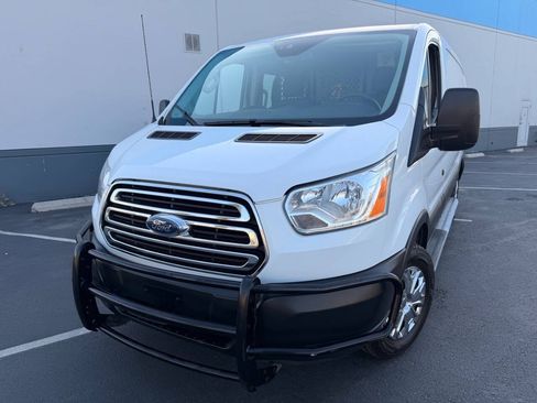 Used 2019 Ford Transit 250 130 Low Roof w/ Exterior Upgrade Package RWD image 11