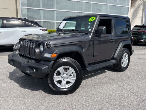 Used 2022 Jeep Wrangler Sport AWD/4WD image 1