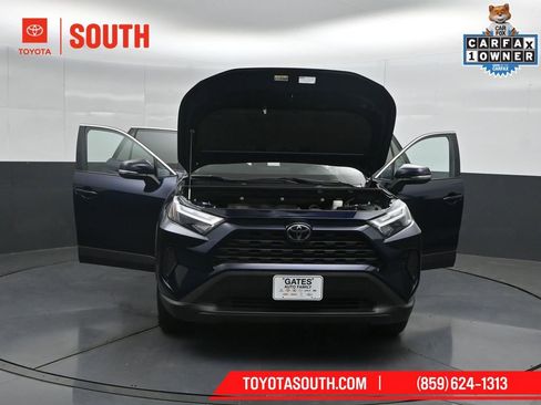 Used 2025 Toyota RAV4 XLE AWD/4WD image 55