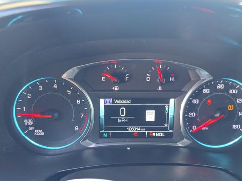 Used 2019 Chevrolet Traverse Premier w/ Driver Confidence II Package FWD image 11