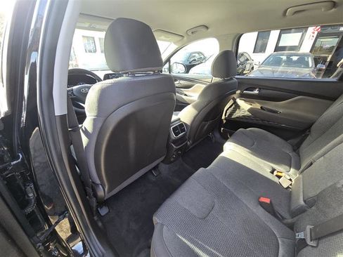 Used 2019 Hyundai Santa Fe SE image 28