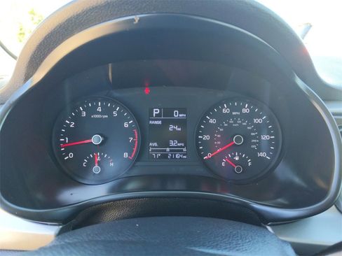 Certified 2022 Kia Rio S image 33