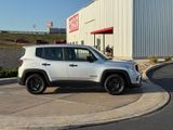 Used 2021 Jeep Renegade Sport image 2