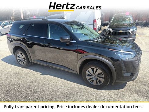 Used 2026 Nissan Pathfinder SV FWD image 1