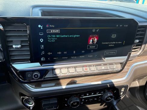 Used 2022 Chevrolet Silverado 1500 RST w/ Convenience Package II AWD/4WD image 27