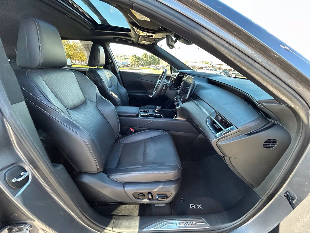 Used 2023 Lexus RX 350 Premium Plus w/ Cold Area Package AWD/4WD image 34