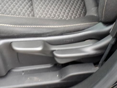 Used 2018 GMC Acadia SLE image 14