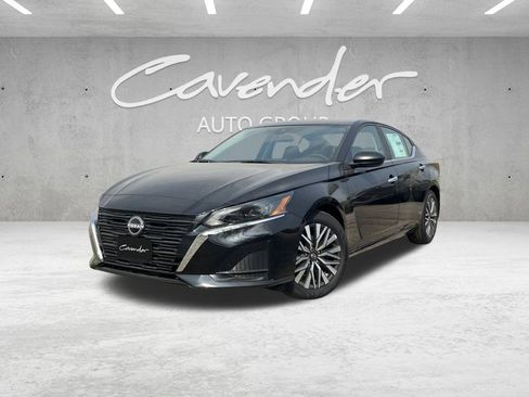 New 2025 Nissan Altima 2.5 SV image 1