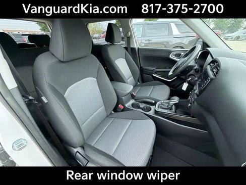 Certified 2025 Kia Soul LX image 28