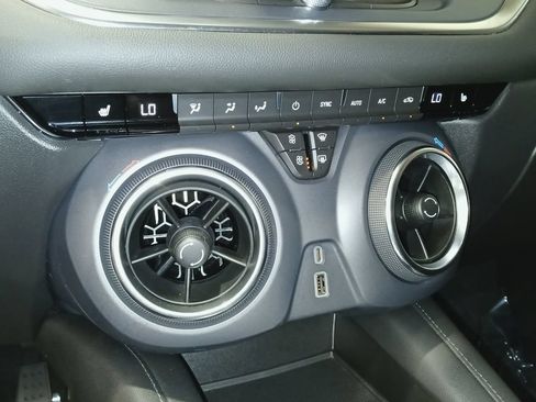 Used 2021 Chevrolet Blazer LT AWD/4WD image 20