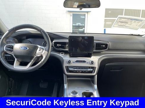 Used 2023 Ford Explorer XLT w/ Equipment Group 202A AWD/4WD image 12