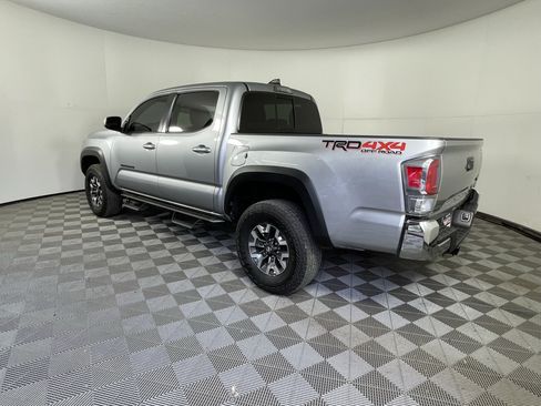 Used 2023 Toyota Tacoma TRD Off-Road AWD/4WD image 3