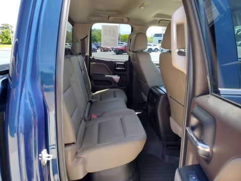 Used 2018 Chevrolet Silverado 1500 LTZ Z71 w/ LTZ Plus Package AWD/4WD image 8