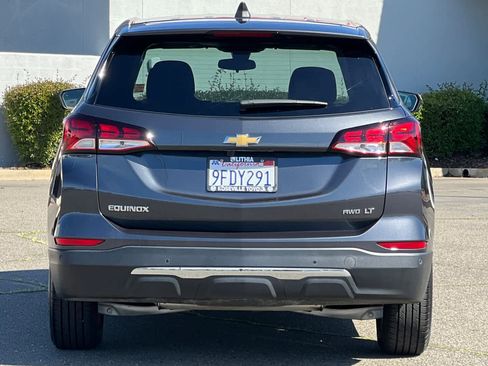 Used 2023 Chevrolet Equinox LT w/ Driver Convenience Package image 8