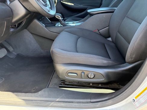 Used 2022 Chevrolet Malibu LT image 20