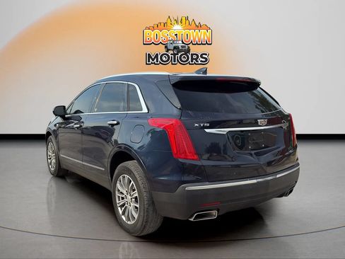 Used 2017 Cadillac XT5 Luxury w/ Driver Awareness Package FWD image 5