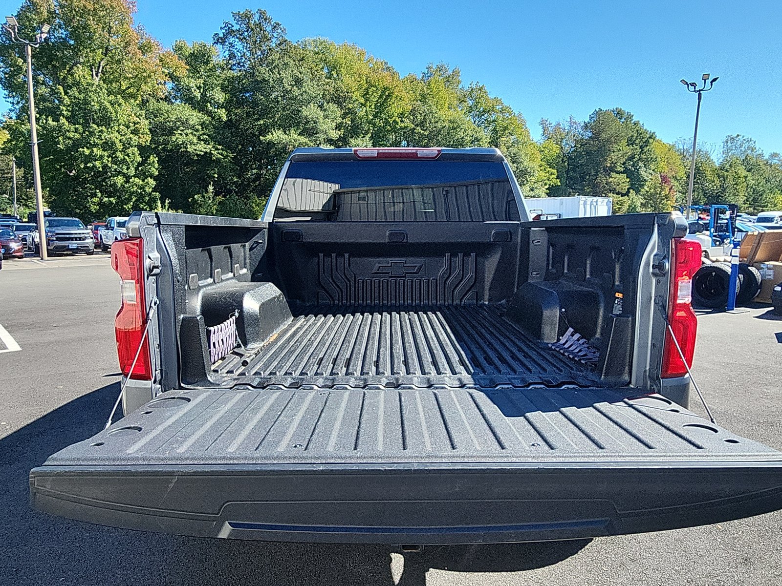 Used 2021 Chevrolet Silverado 1500 Custom Trail Boss AWD/4WD image 25
