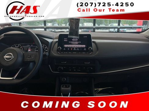Used 2023 Nissan Rogue S AWD/4WD image 15