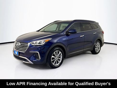 Used 2017 Hyundai Santa Fe SE FWD image 3
