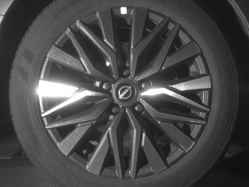 Used 2025 Nissan Altima 2.5 SV image 15