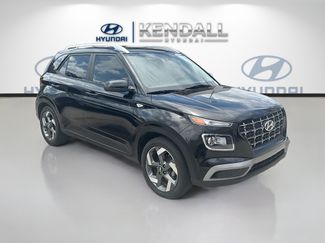 Used 2022 Hyundai Venue SEL FWD video 1