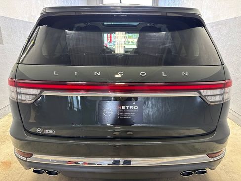 Used 2022 Lincoln Aviator AWD w/ Premium Package image 30