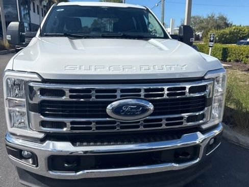 Used 2025 Ford F250 XLT image 2