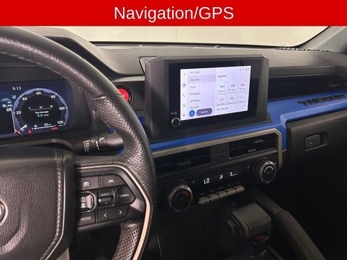 Used 2025 Toyota Tacoma TRD Off-Road AWD/4WD image 3