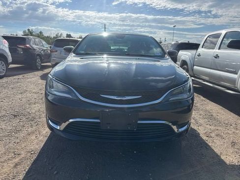 Used 2015 Chrysler 200 Limited w/ Convenience Group FWD image 9