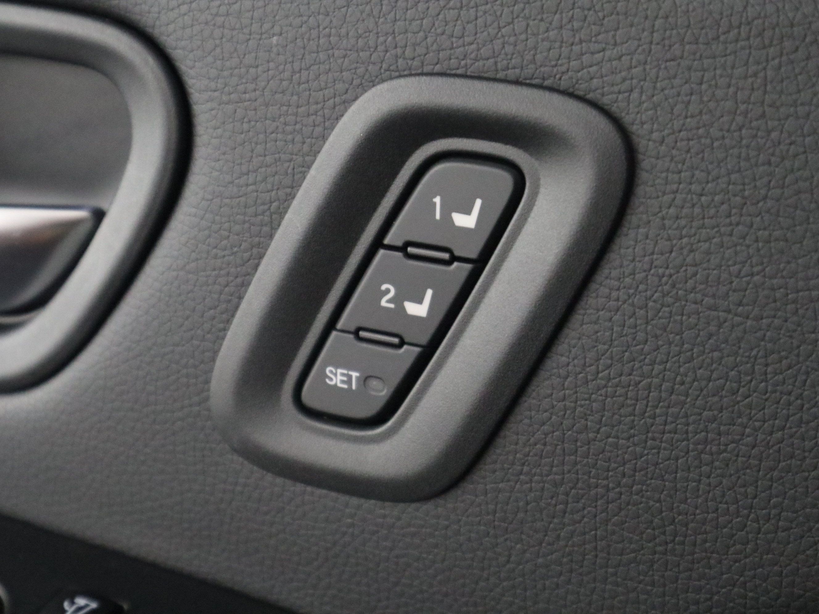 Used 2024 Honda Pilot Elite image 38