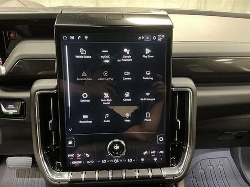 New 2026 GMC Yukon Elevation w/ LPO, Elevation Black Package AWD/4WD image 31