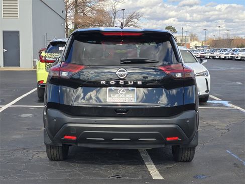 Used 2021 Nissan Rogue S image 6