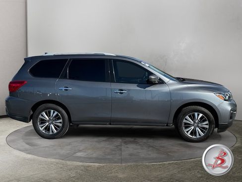 Used 2020 Nissan Pathfinder SL AWD/4WD image 8