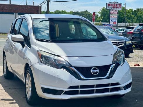 Used 2017 Nissan Versa Note SV FWD image 4