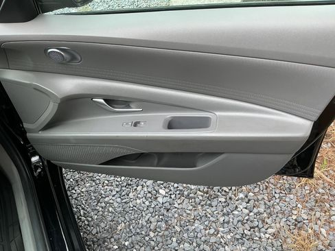 Used 2023 Hyundai Elantra SEL w/ Convenience Package FWD image 20