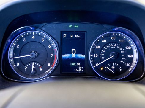 Used 2023 Hyundai Kona SEL image 12