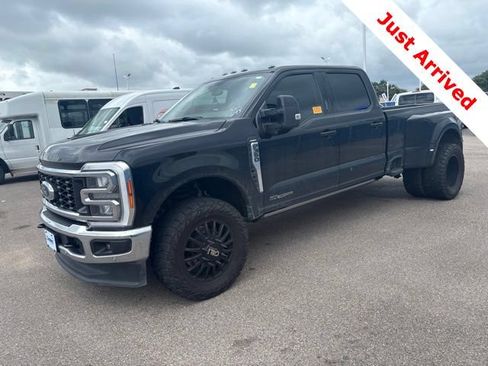 Used 2023 Ford F350 Lariat w/ Lariat Ultimate Package AWD/4WD image 3