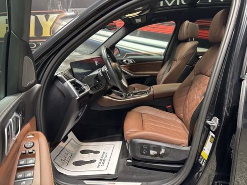 Used 2024 BMW X5 xDrive40i w/ Premium Package AWD/4WD image 5
