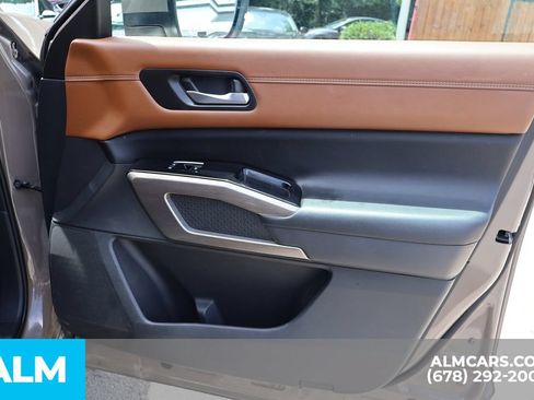Used 2023 Nissan Pathfinder Platinum w/ Cargo Package AWD/4WD image 30
