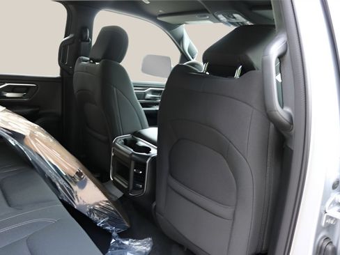 New 2026 RAM 1500 Lone Star w/ Night Edition AWD/4WD image 17